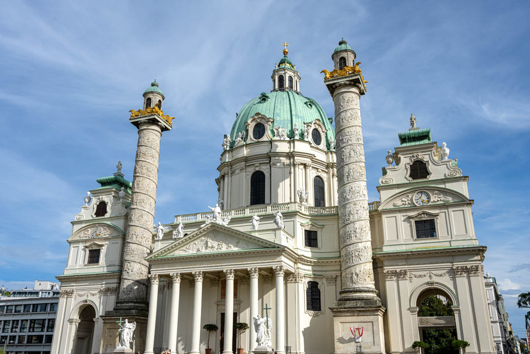_0004_Karlskirche viena